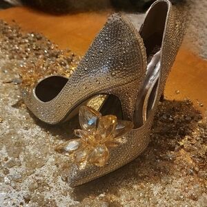 Elegant Gold Crystal Embellished Heels